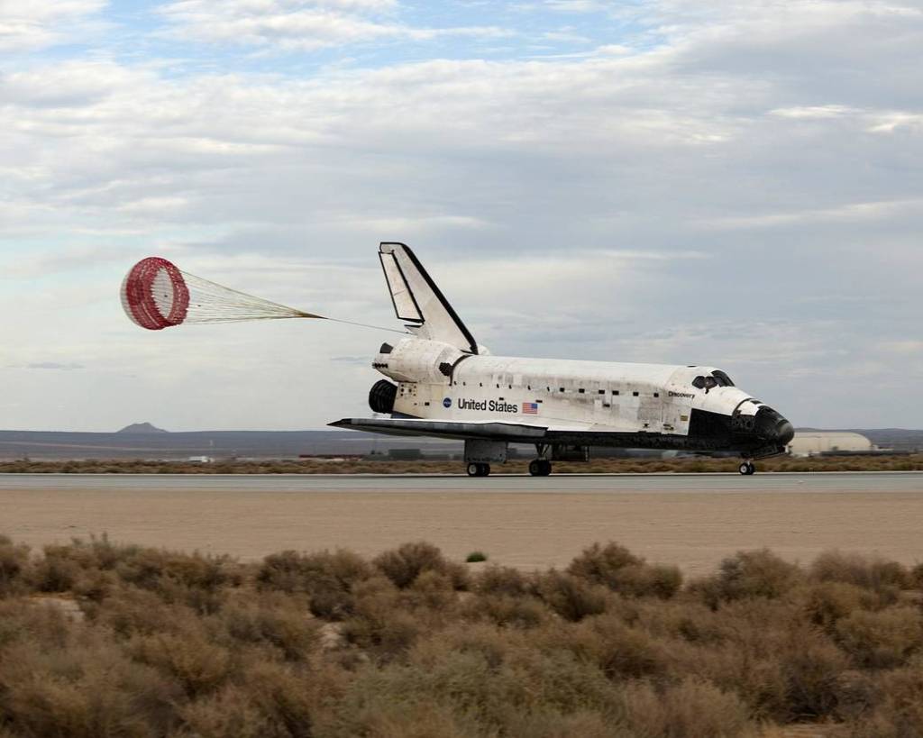 STS-128 Discovery with Drag Chute