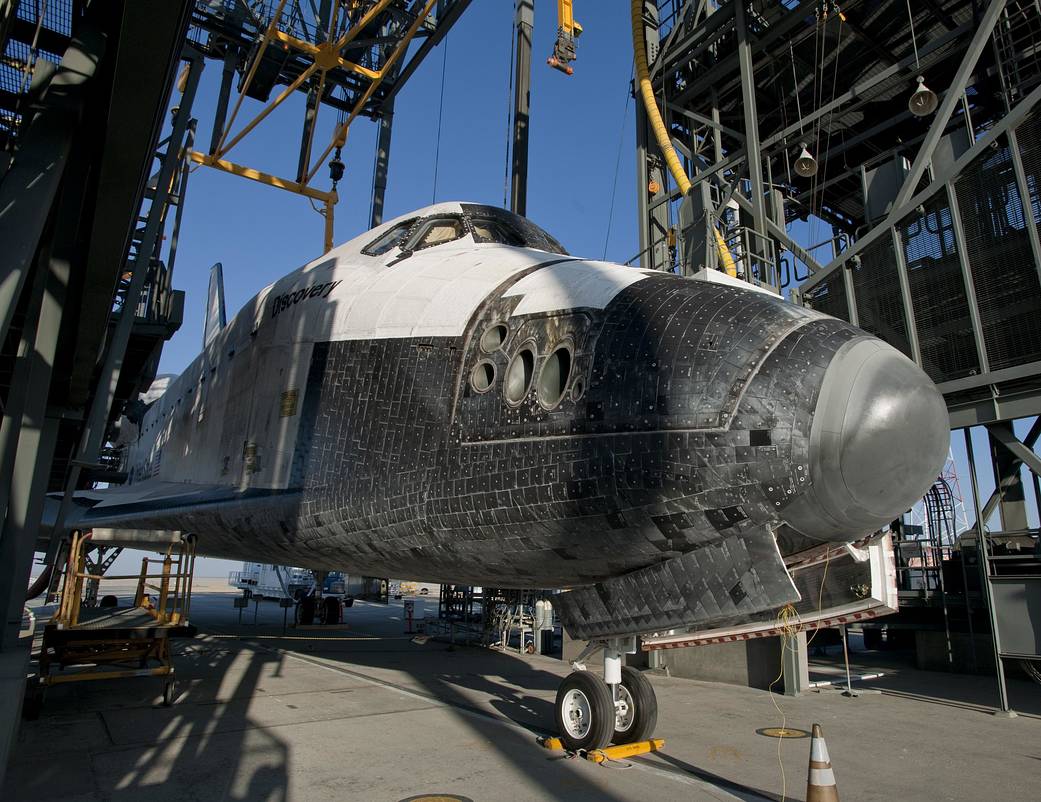 Closeup of nose of shuttle Discovery on tarmac
