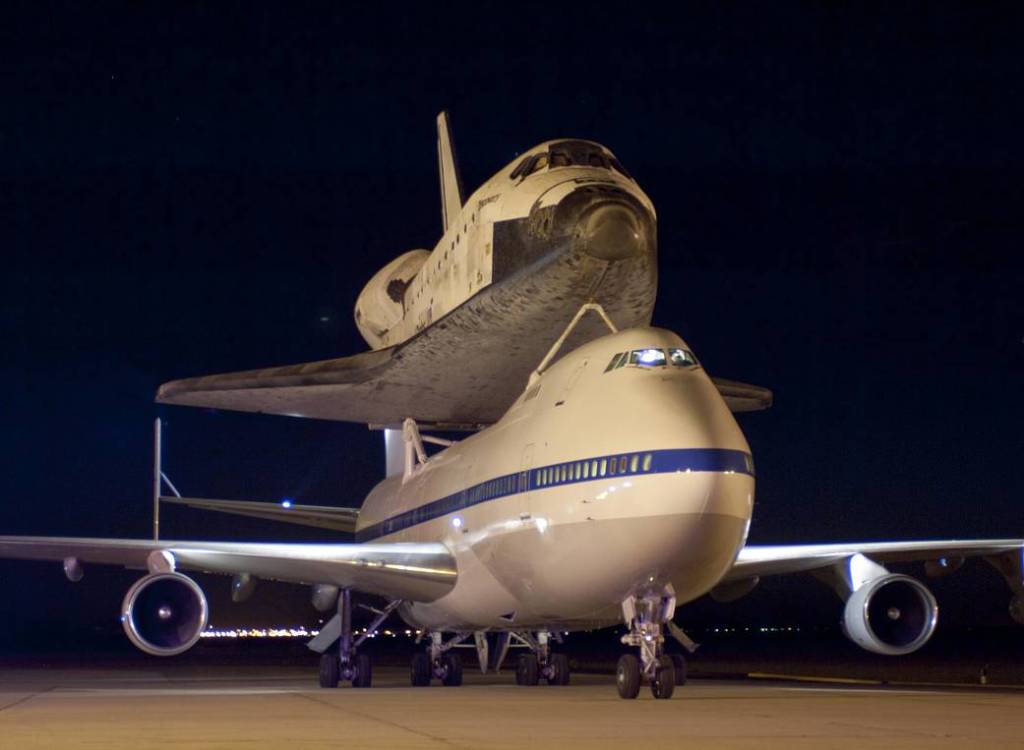 STS-128 Discovery Awaits Takeoff at Dawn