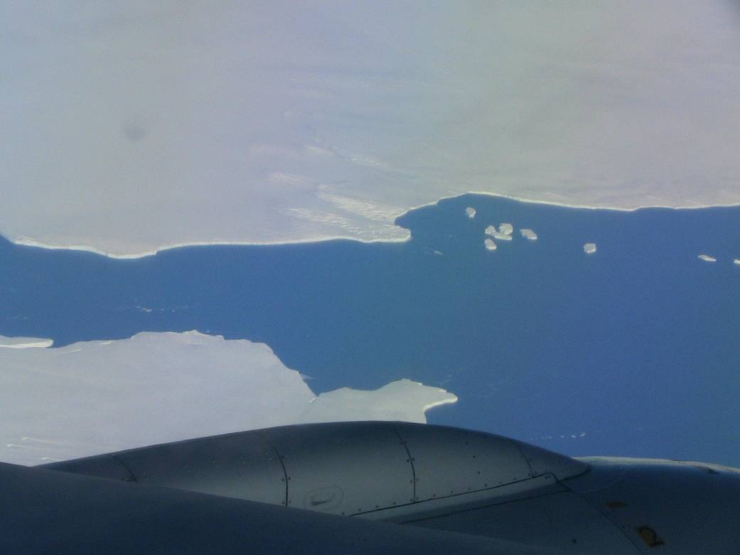 Sea ice photographed from aircraft
