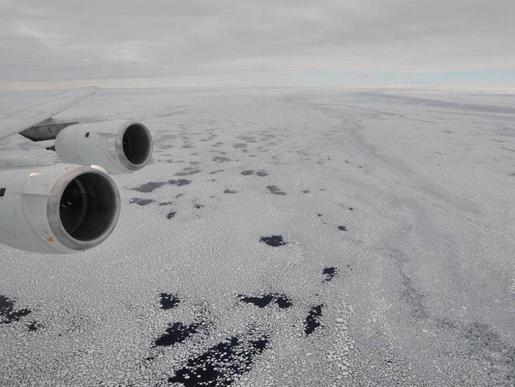 Sea Ice from 2,000 Feet