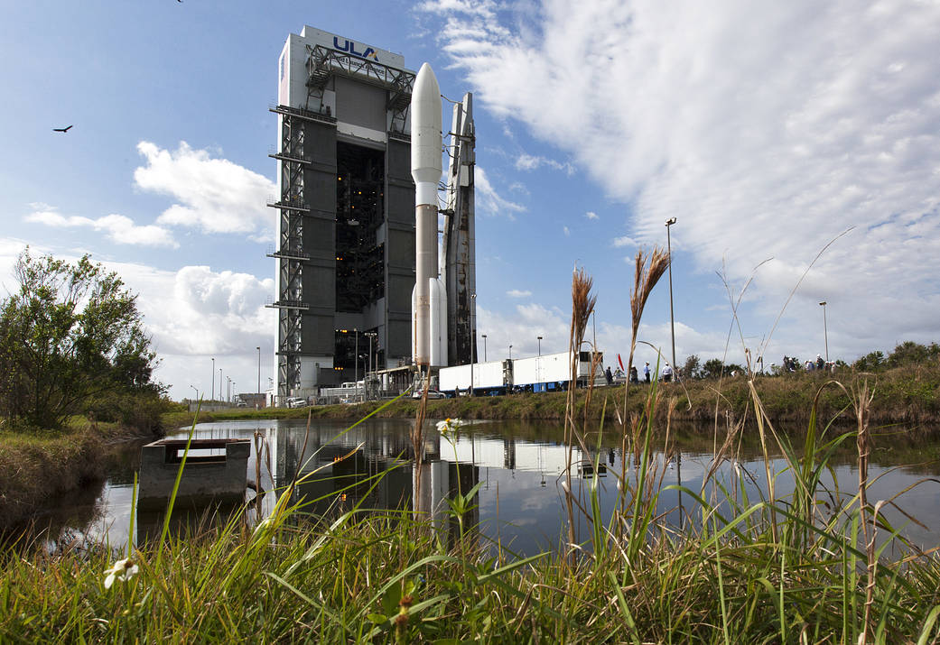 Atlas V with GOES-S Rolled to Launch Pad