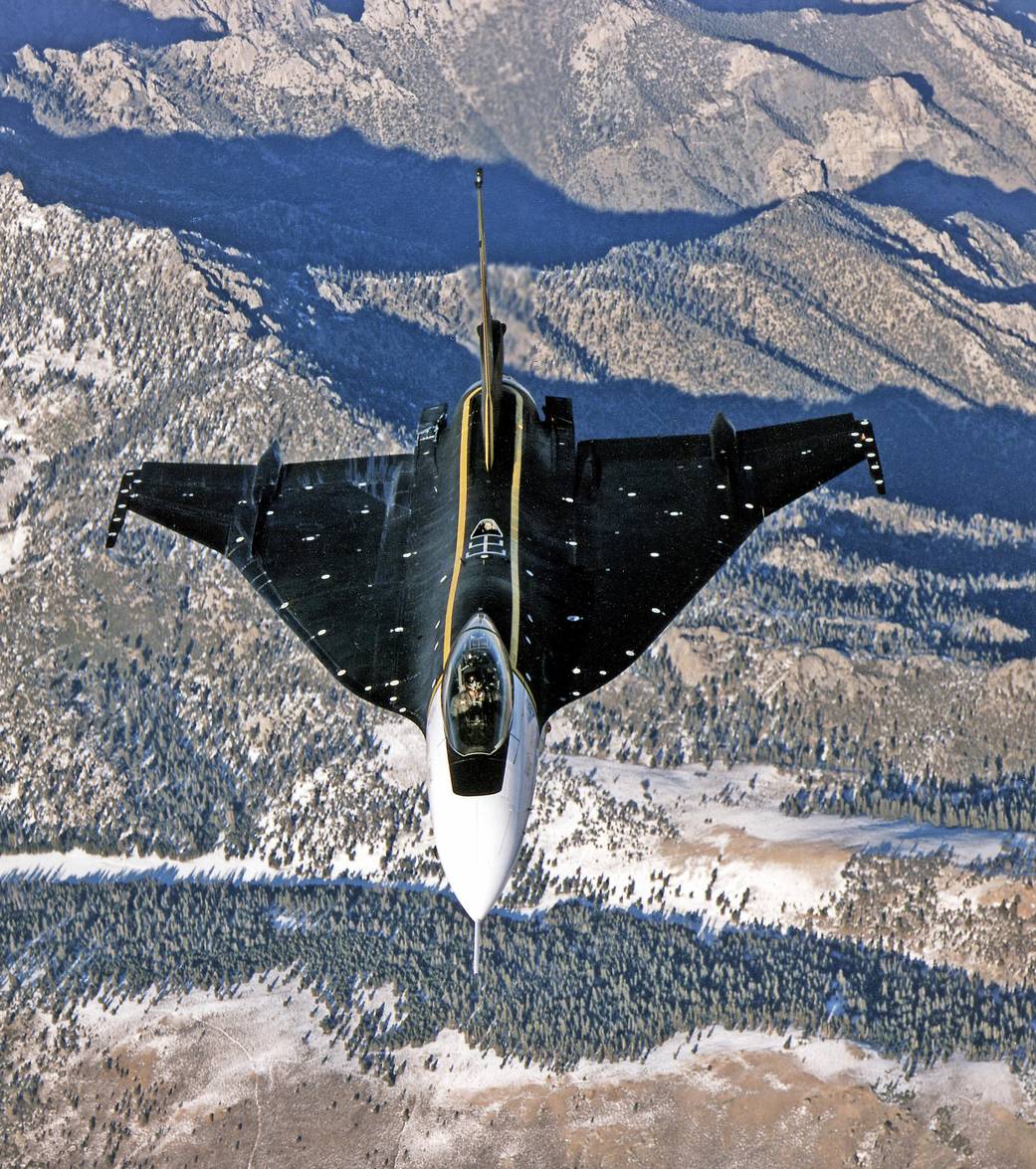 F-16XL #1 in Flight