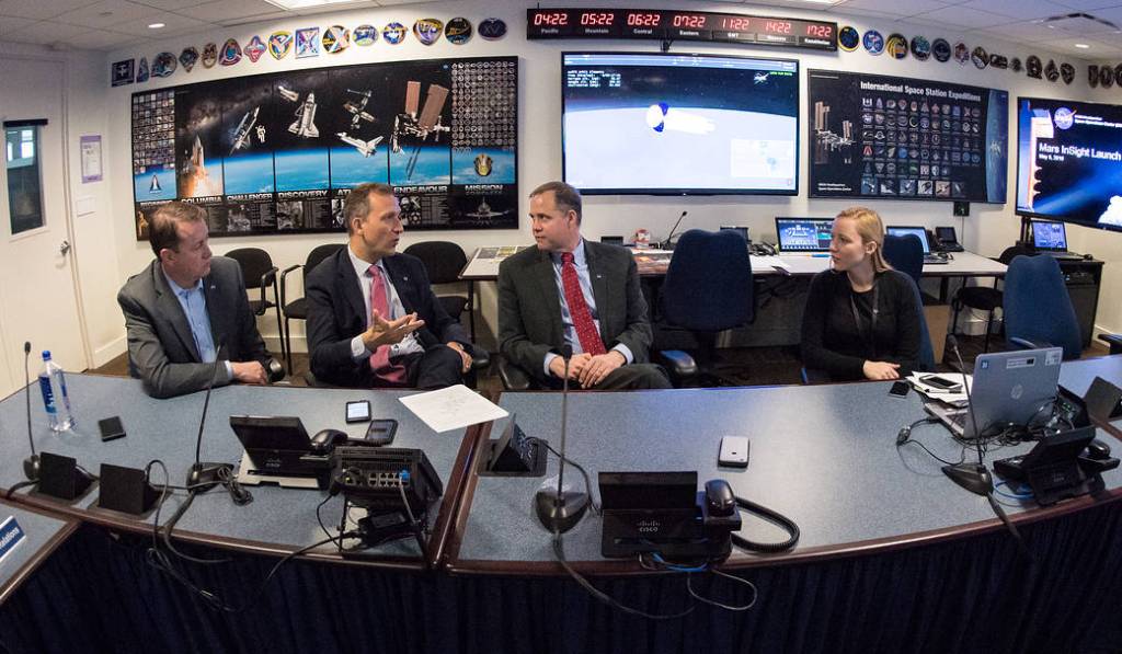 Administrator Bridenstine, NASA Officials Watch InSight Mars Launch