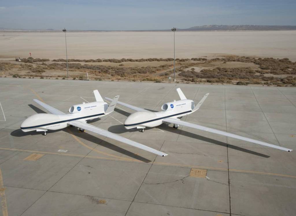 Rogers Dry Lake and Leuhman Ridge: Backdrop for NASA’s Global Hawks