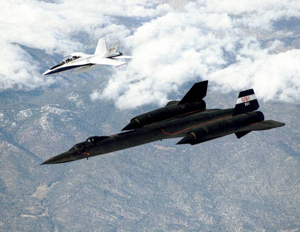 SR-71B in Flight with F-18 Chase Aircraft