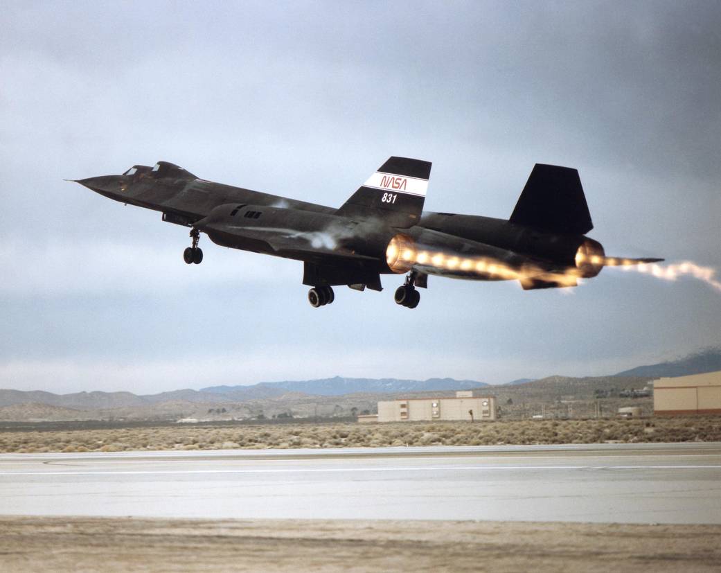 SR-71 Takeoff with Afterburner
