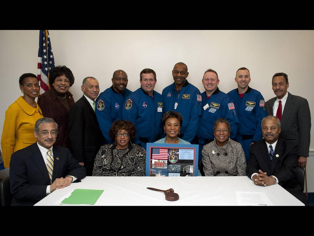 STS-129 Crew Meets With Members of Congress