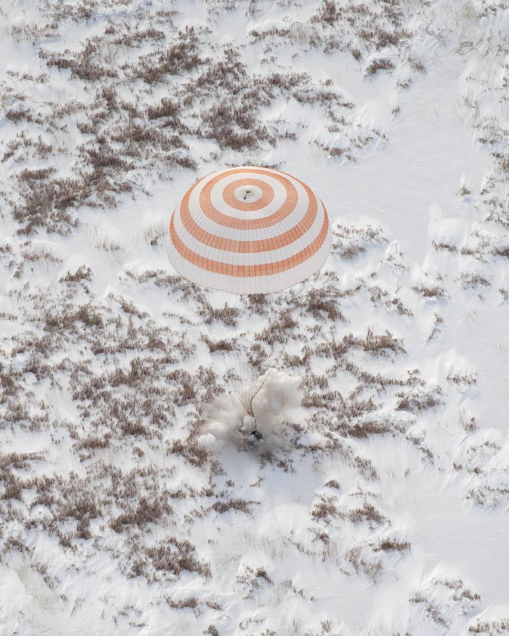 Expedition 22 Crew Lands
