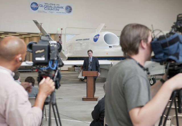 NOAA Scientist Speaks During GloPac Mission Media Day