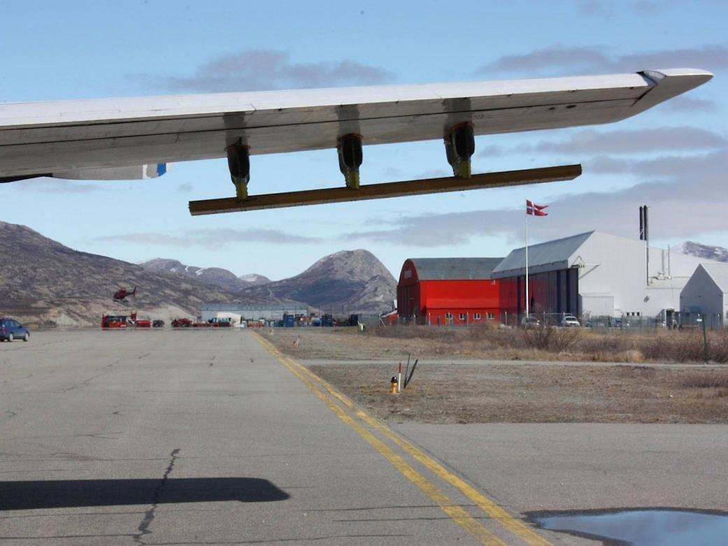 IceBridge aircraft