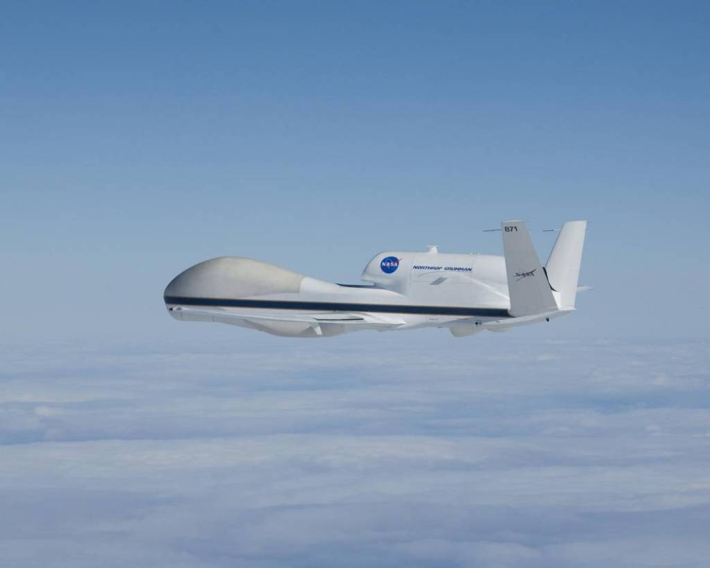 Cruising with Global Hawk 871