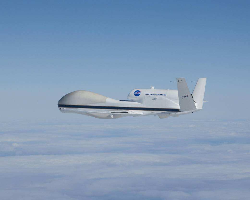 Cruising with Global Hawk 871