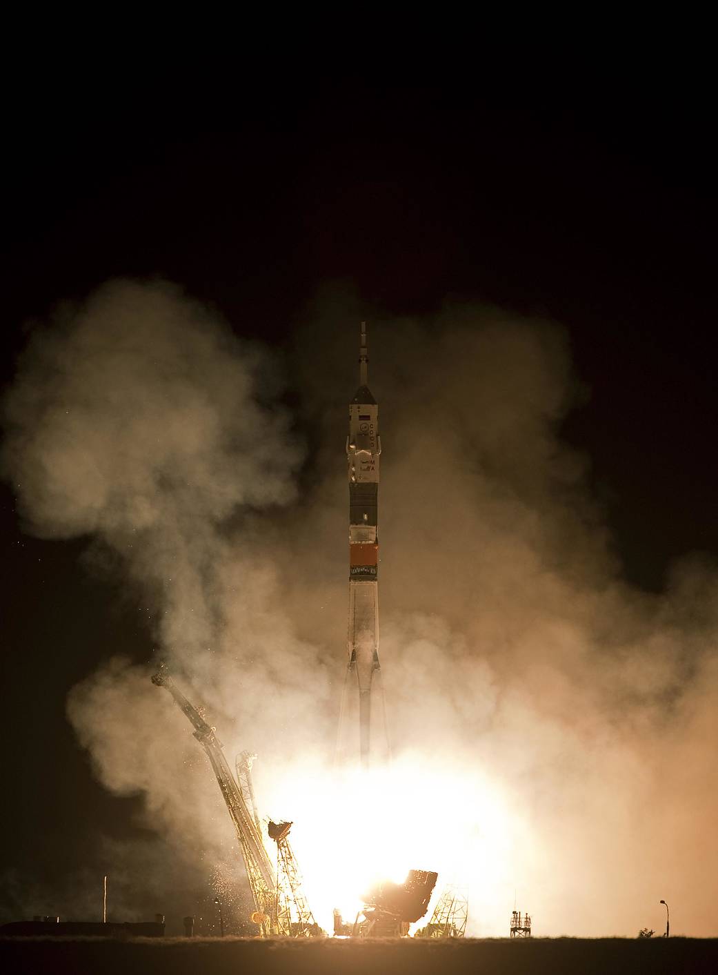 Expedition 24 Heads to the Station