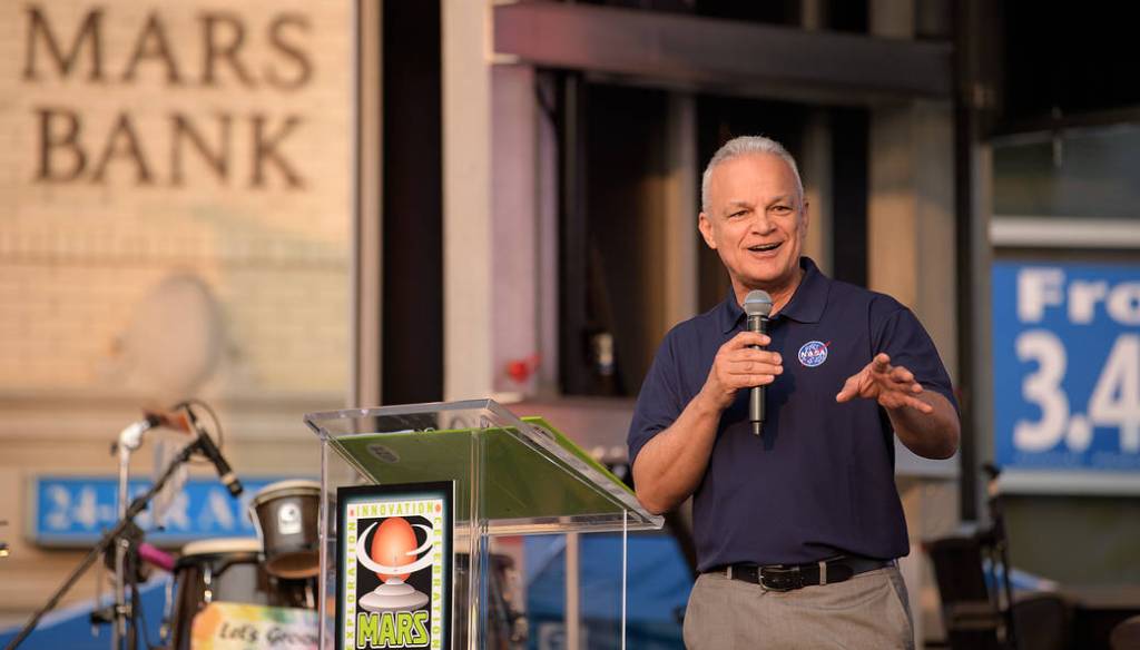 NASA Chief Technologist Celebrates 2019 Mars New Year