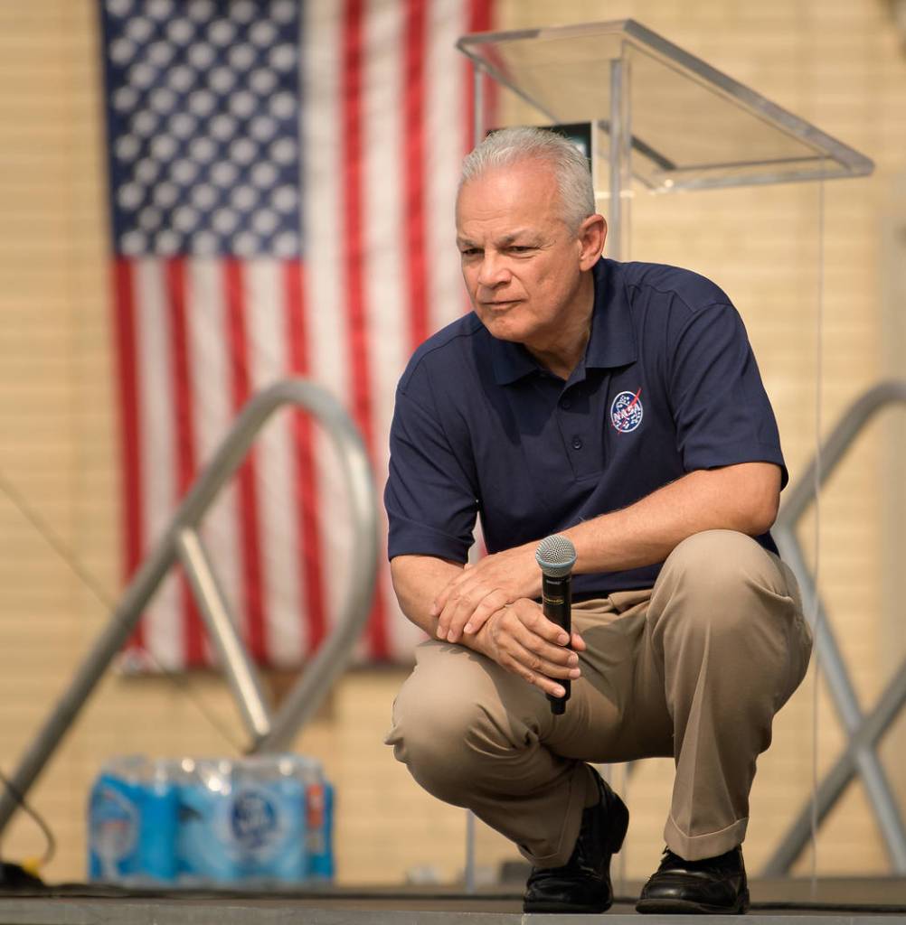 NASA Chief Technologist Speaks at Mars New Year Celebration