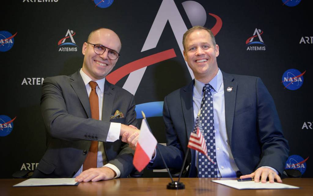 NASA and Polish Space Agency (POLSA) Sign Joint Statement