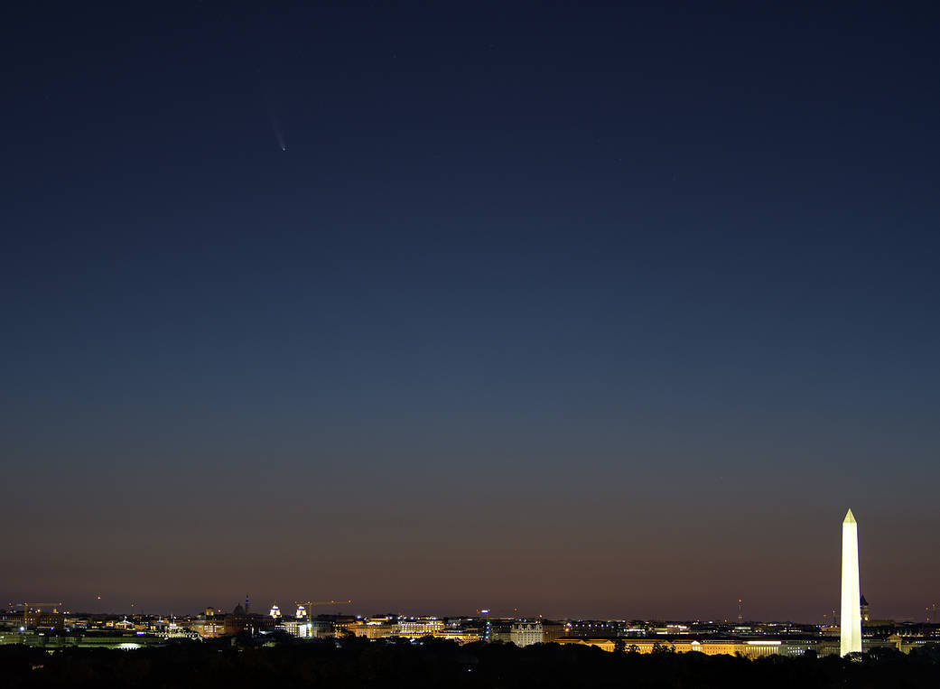 Comet NEOWISE in night sky over Washington DC