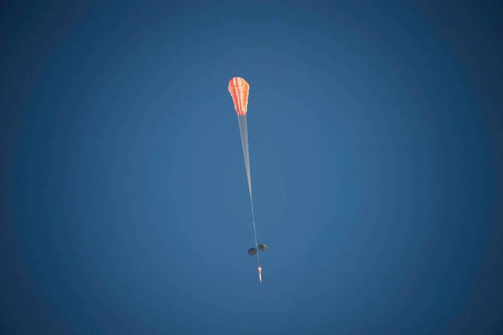 Orion Parachute Test, Sept. 21, 2010