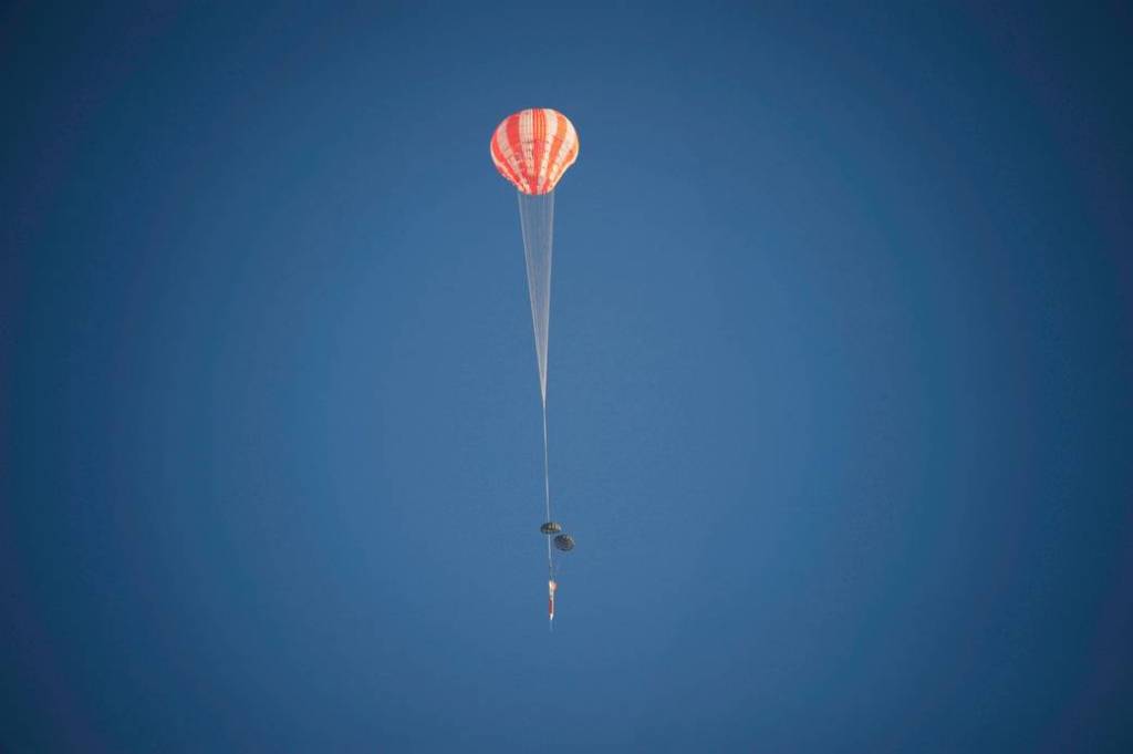 Orion Parachute Test, Sept. 21, 2010