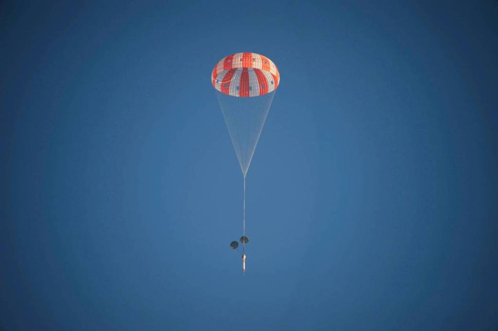 Orion Parachute Test, Sept. 21, 2010