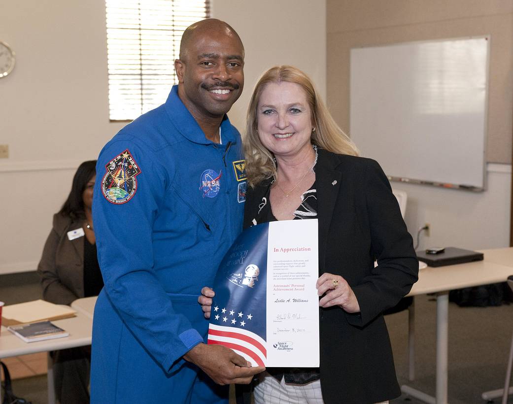 Silver Snoopy Award to Leslie Williams