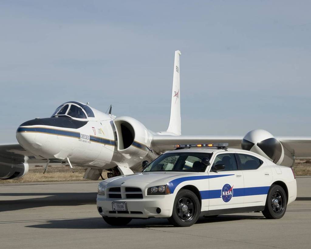 ER-2 and Chase Vehicle