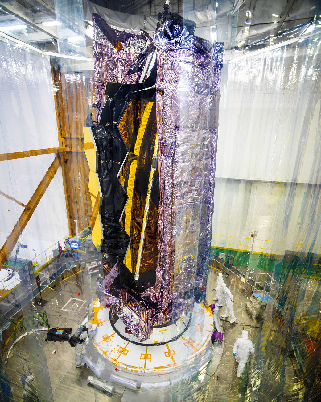 JWST unfolded before being loaded on the rocket