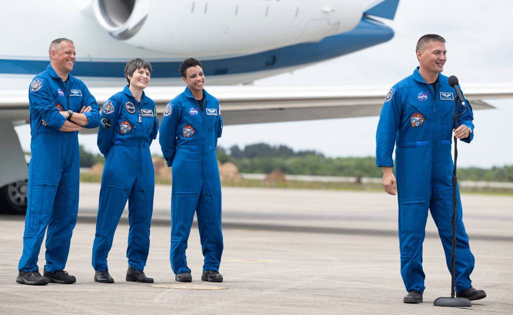 Crew-4 Arrives at Kennedy Space Center