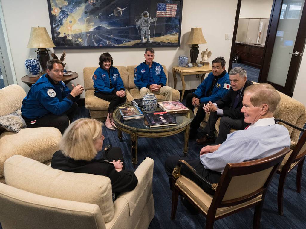 NASA Leadership Meets with NASA’s SpaceX Crew-2 Astronauts