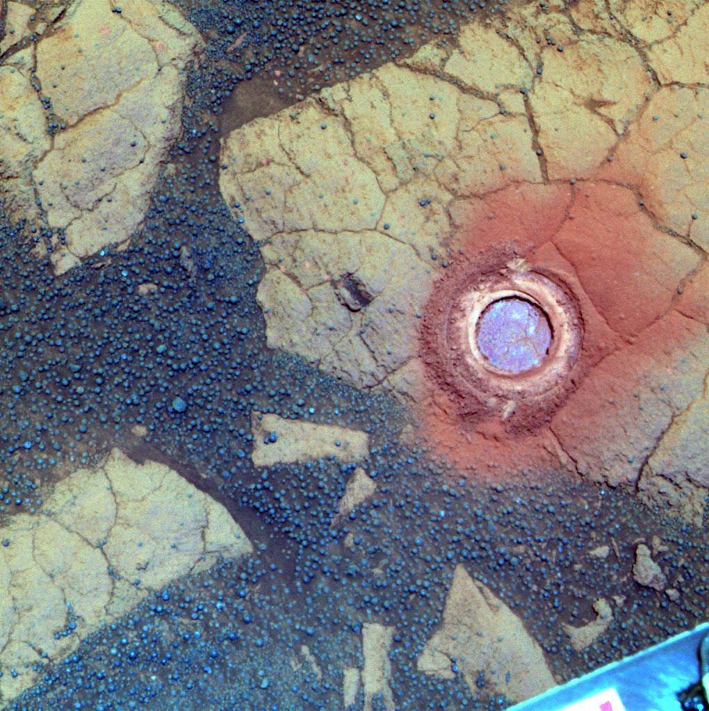 'Gagarin' Rock Examined by Opportunity in 2005, False Color