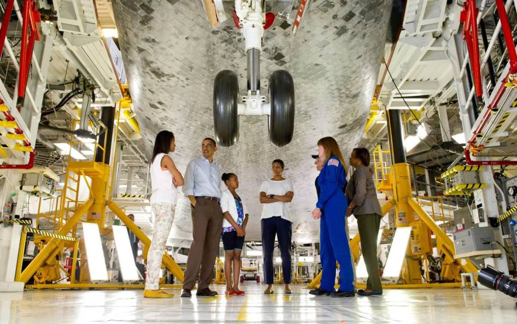 First Family Views Shuttle Atlantis