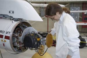 JPL Engineer Checks Out Mars Science Lab Radar