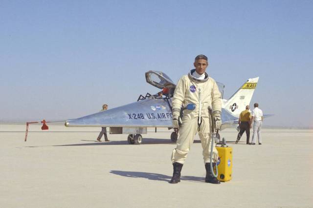 NASA Research Pilot John Manke with X-24B Lifting Body