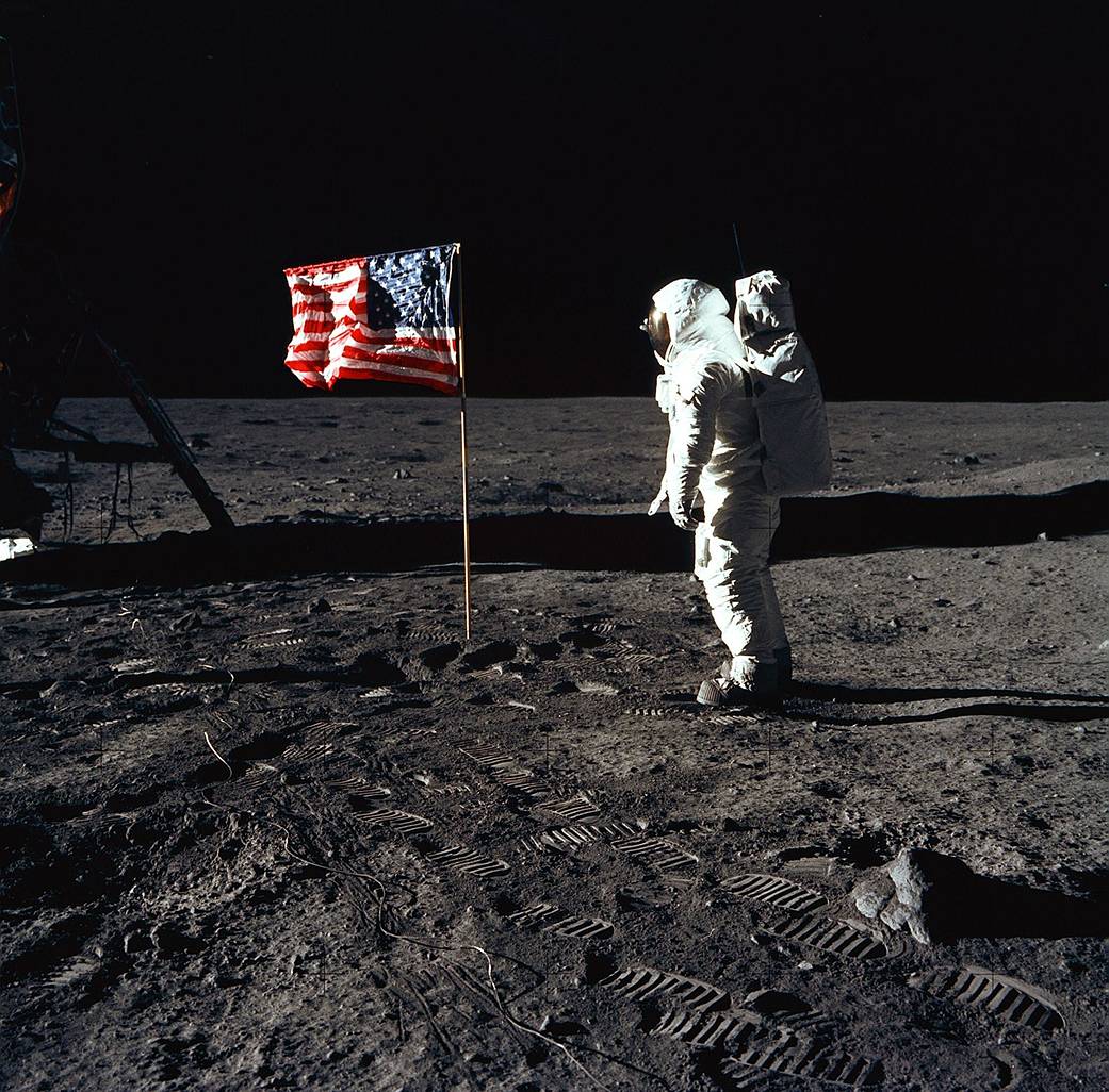 Apollo 11 Moonwalk