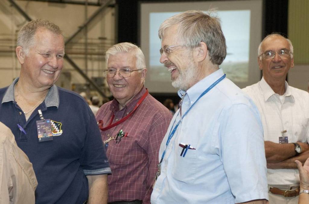 NASA Dryden Honors Space Shuttle Program Staff