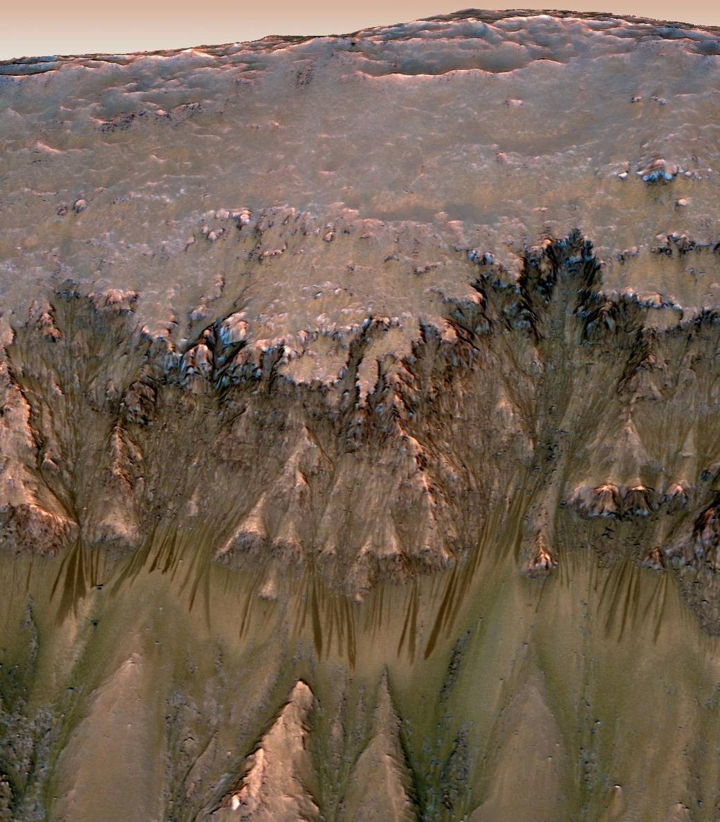 Mars' Newton Crater