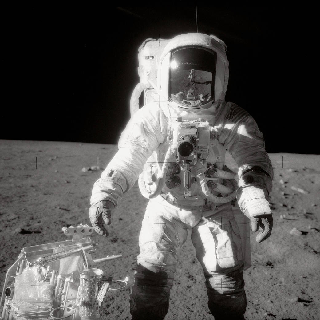 Bean Walks on the Moon