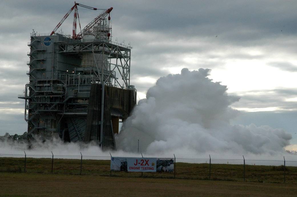 Successful J-2X Rocket Engine 500-Second Test
