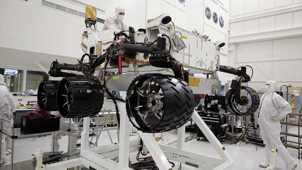 Wheels Installed On Curiosity