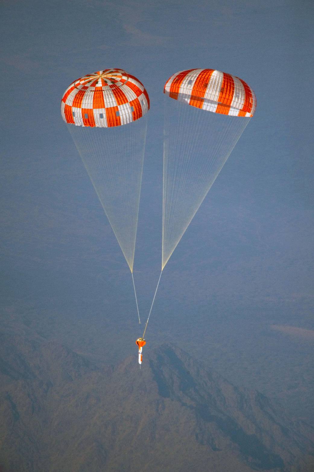 Orion Parachute Test, Dec. 20, 2011