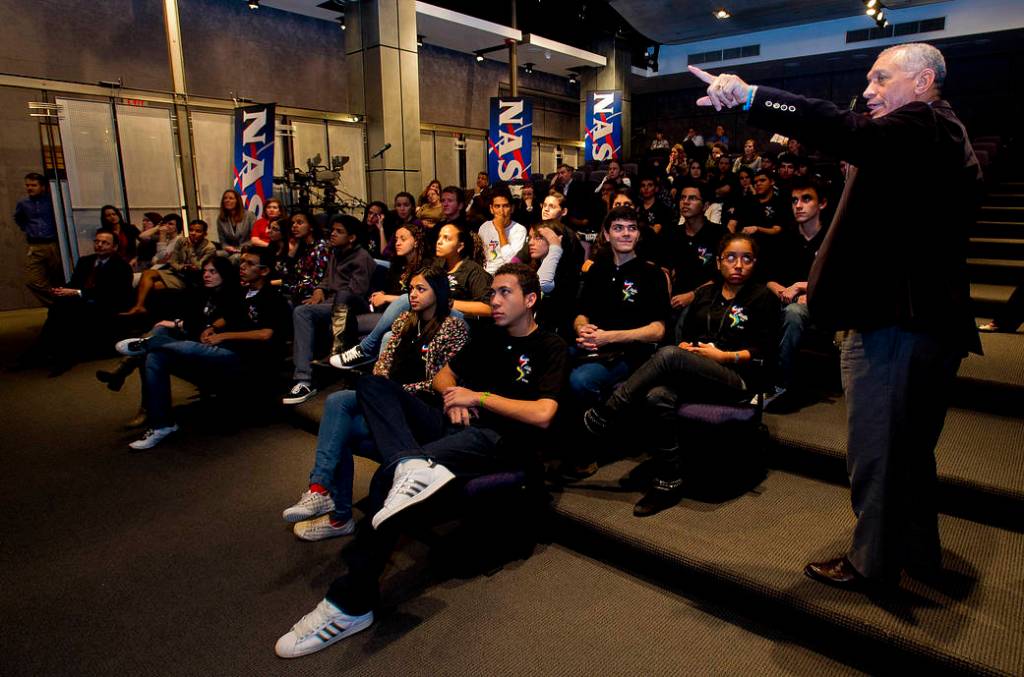 Brazilian Youth Ambassadors Visit NASA Headquarters