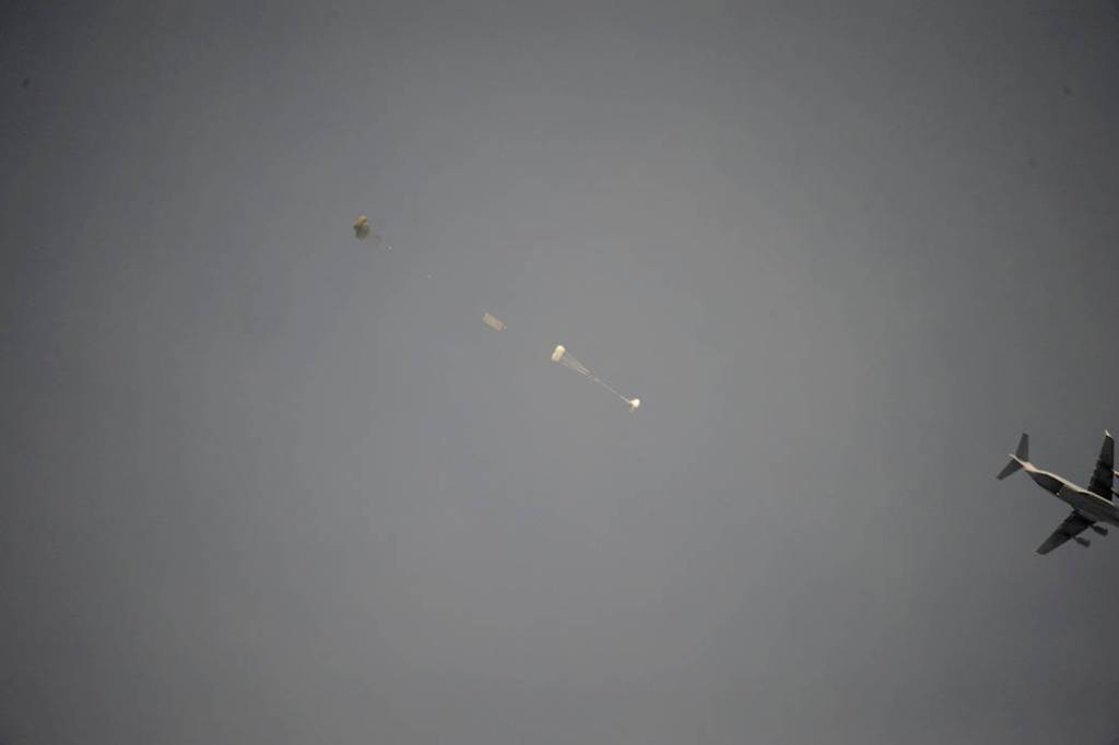 Orion Parachute Drop Test, Feb. 29
