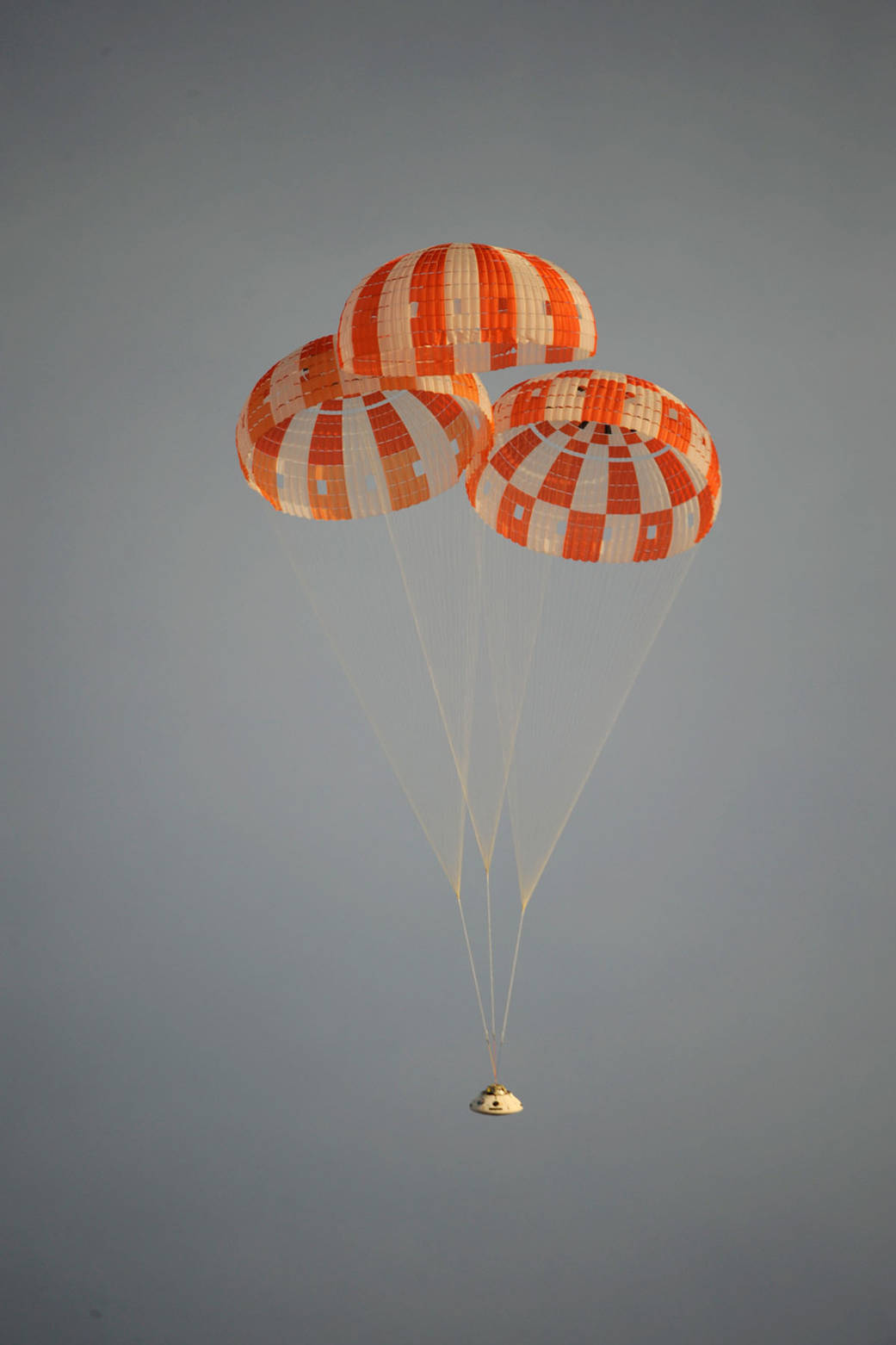 Orion Parachute Drop Test, Feb. 29