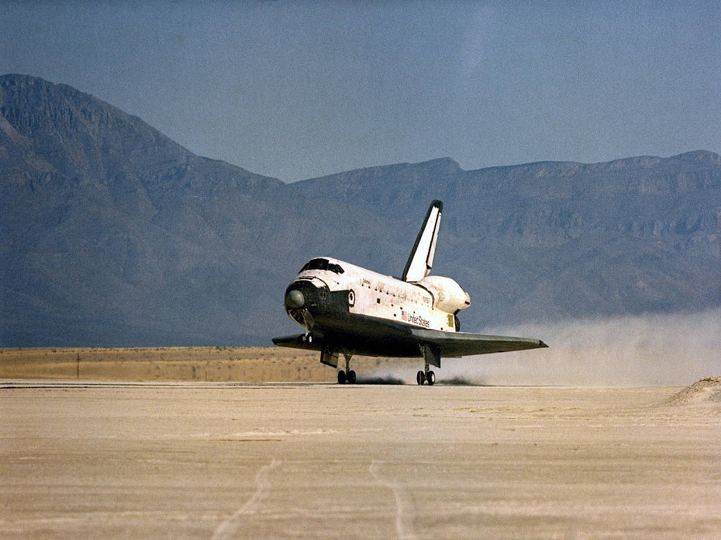 STS-3 Columbia landing at White Sands, New Mexico
