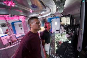 Inside the Deep Space Habitat GeoLab