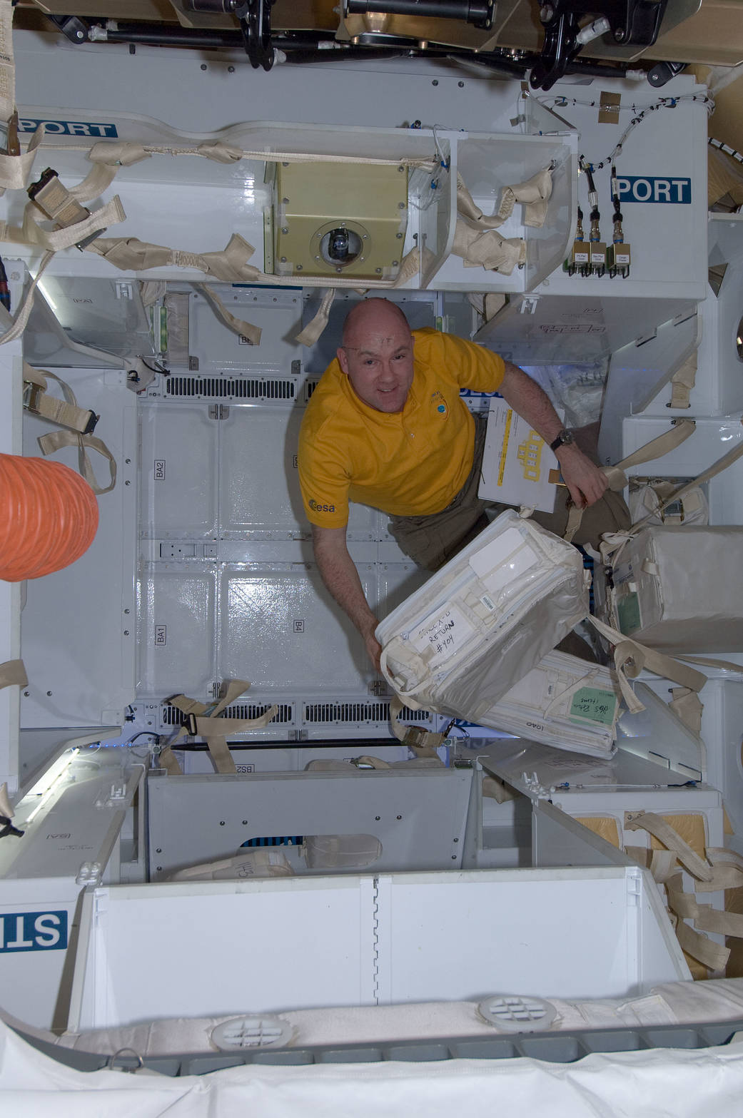 Station Crew Unload Dragon