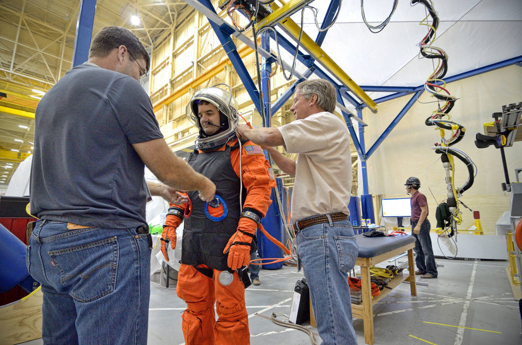 Evaluation of the Advanced Crew Escape Suit