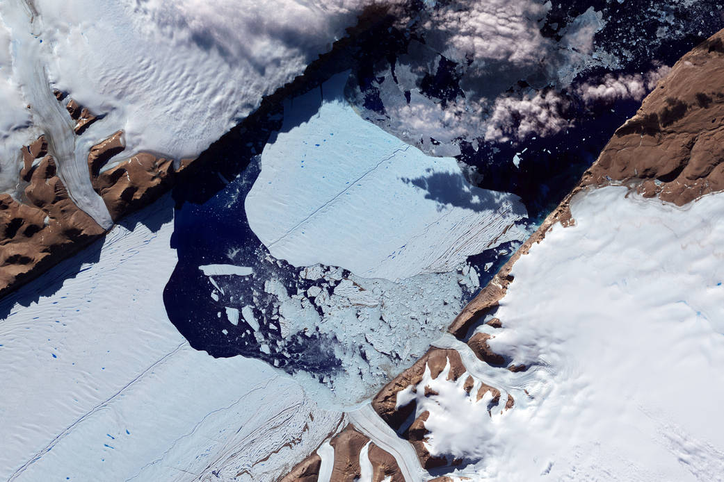 Closeup of the Ice Island from Petermann Glacier