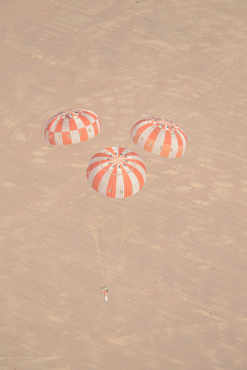 Aug. 28, 2012, Orion Parachute Test
